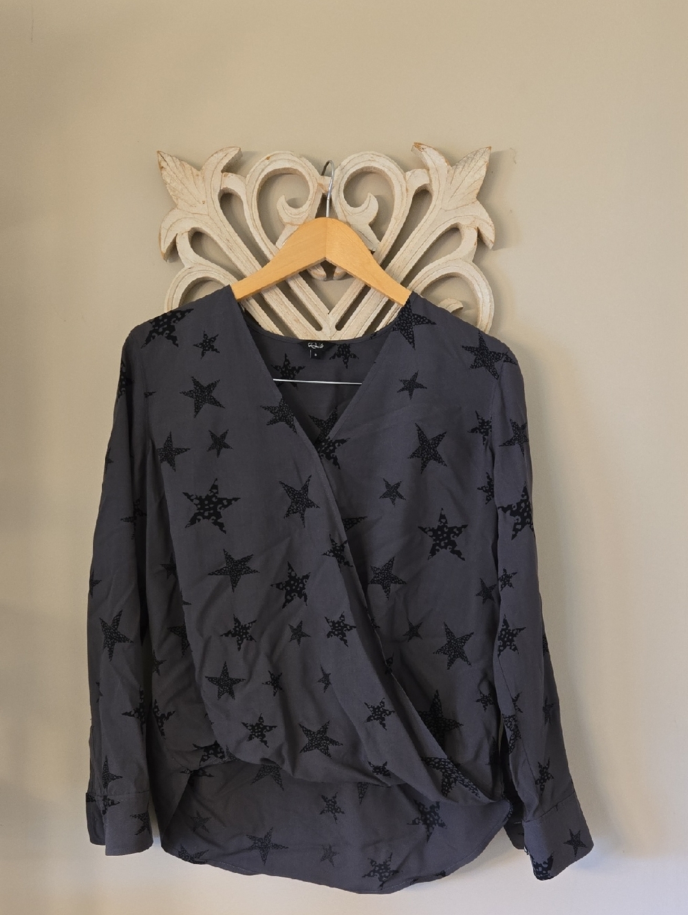 Rails Grey Hillary Cheetah Stars Faux Wrap Long Sleeved Blouse Size Small